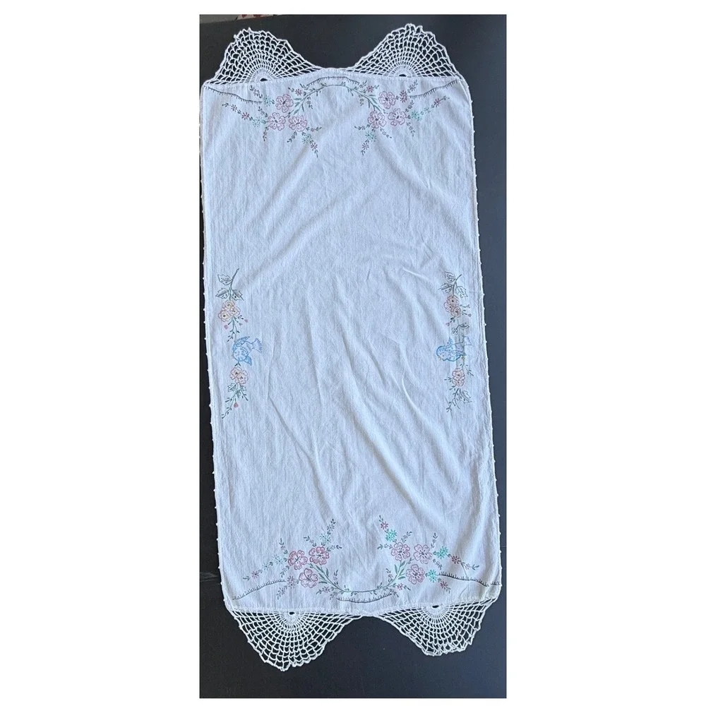 Vintage Hand Painted Floral Bird Table Runner White Linen Crochet Lace Trim
